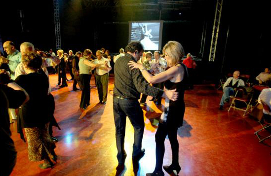 Imagen de los Bailes de Salón que se celebran en La Esfera