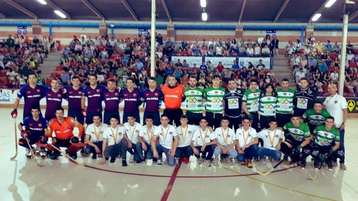 Foto realizada por el Club Patín Alcobendas con los equipos iniciales