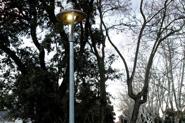 El Ayuntamiento de Alcobendas sustituye 2.900 bombillas en La Moraleja y 1.000 lámparas en Arroyo de la Vega