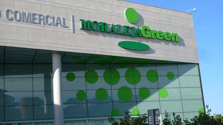 Imagen de la fachada del centro comercial Moraleja Green